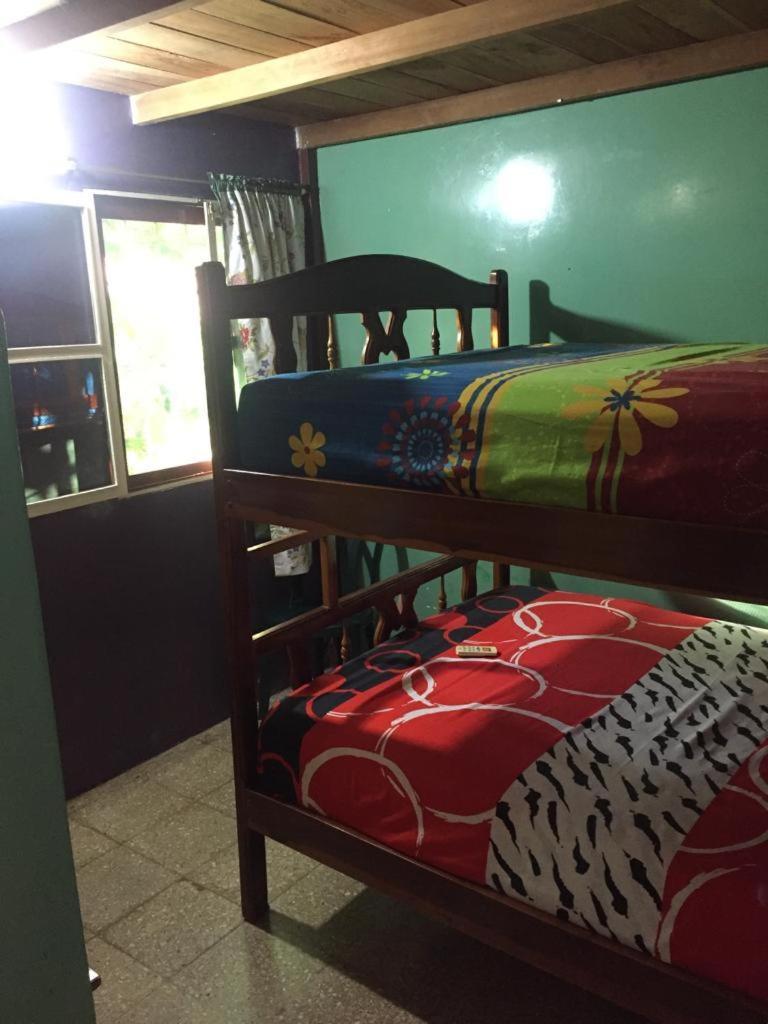 Hostal Camping Beach Salinas  Eksteriør billede