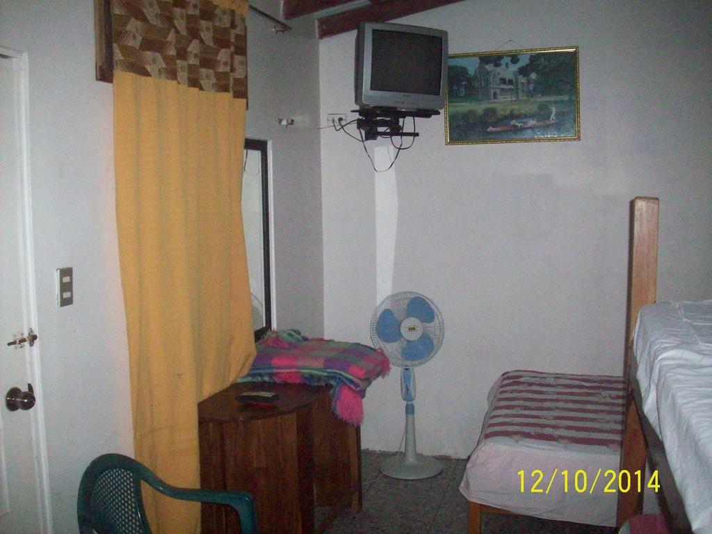 Hostal Camping Beach Salinas  Eksteriør billede